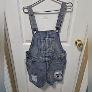 Boohoo light denim overalls size 12